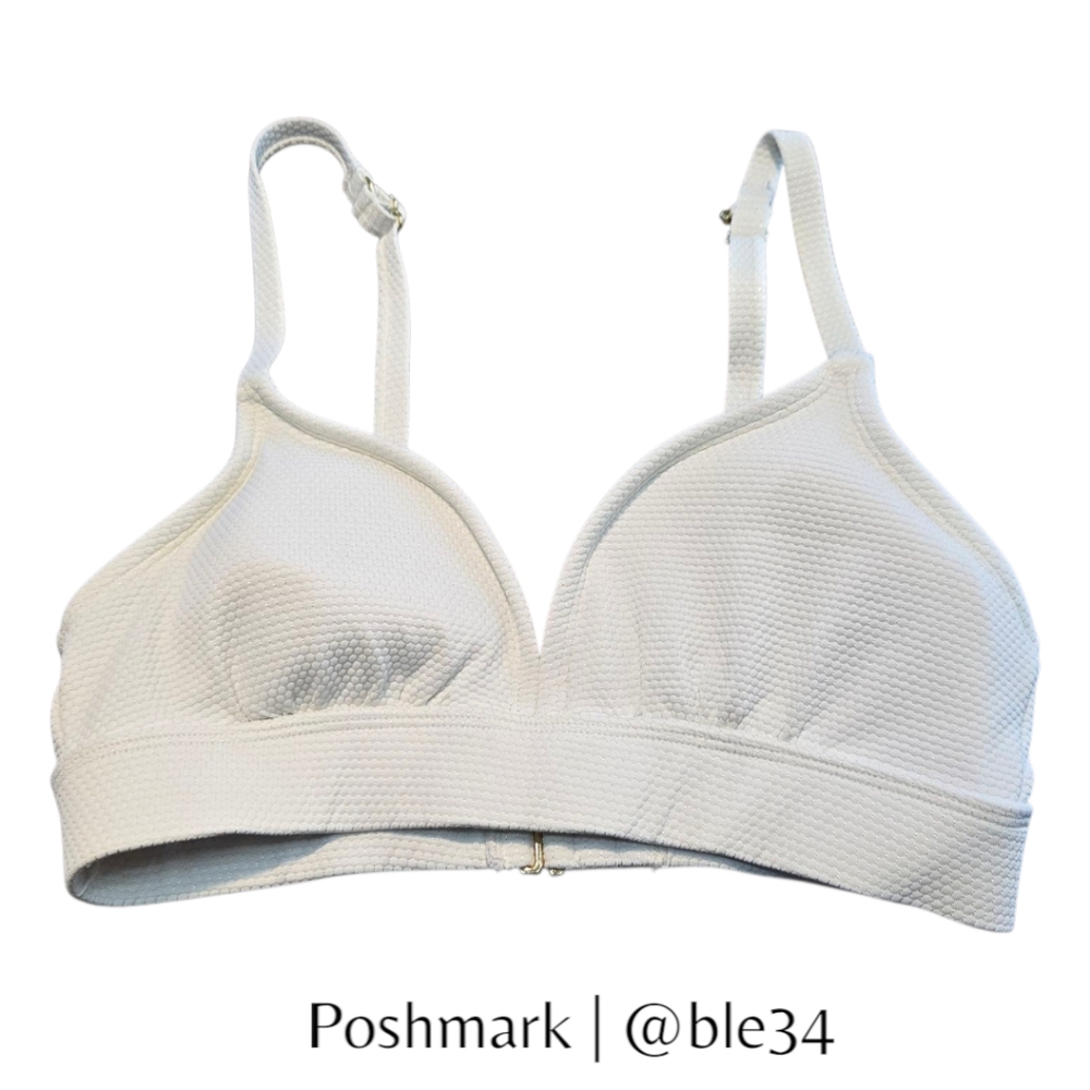*SALE* Kona Sol Textured White Bikini Top 🏖